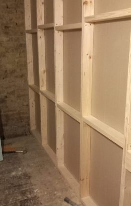 Partition wall for an additional bathroom