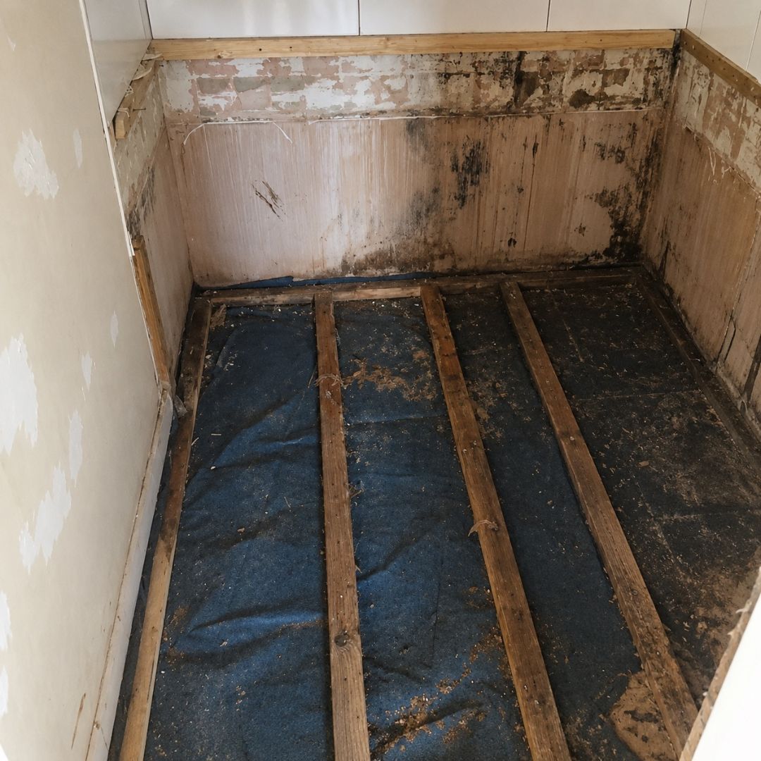 Bathroom before the one-bedroom flat renovation in Greenwich SE8